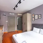 Peaceful Perfection Studio In Central Fatih